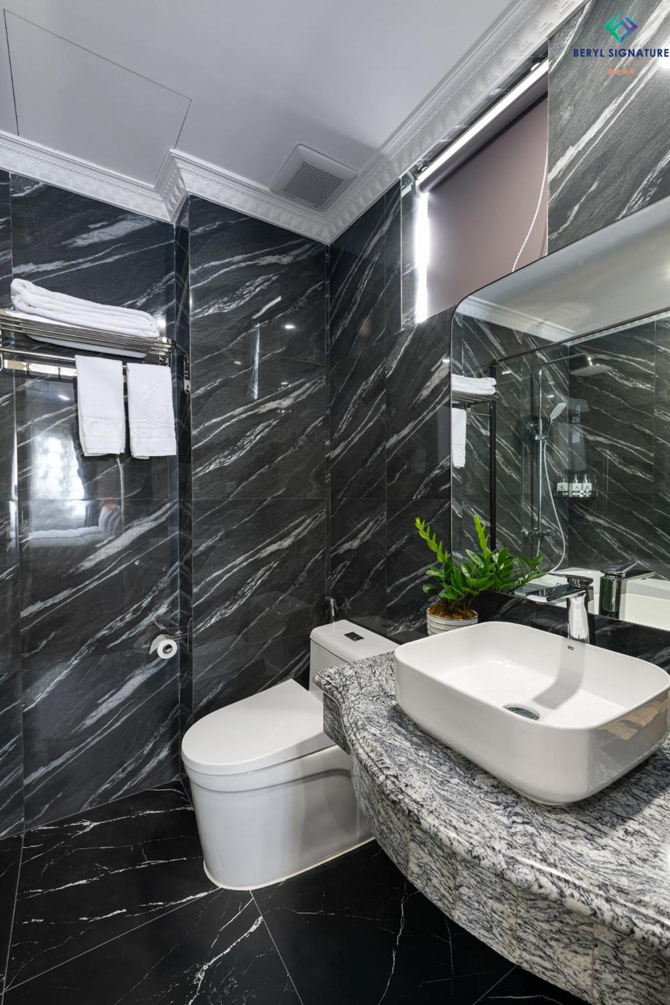 Beryl Signature Hotel & Travel Hanoi Bagian luar foto